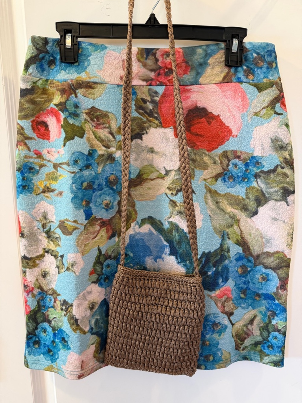 SET! Laura Hlavac Ladies Large Floral Skirt + Charter Club Taupe Purse